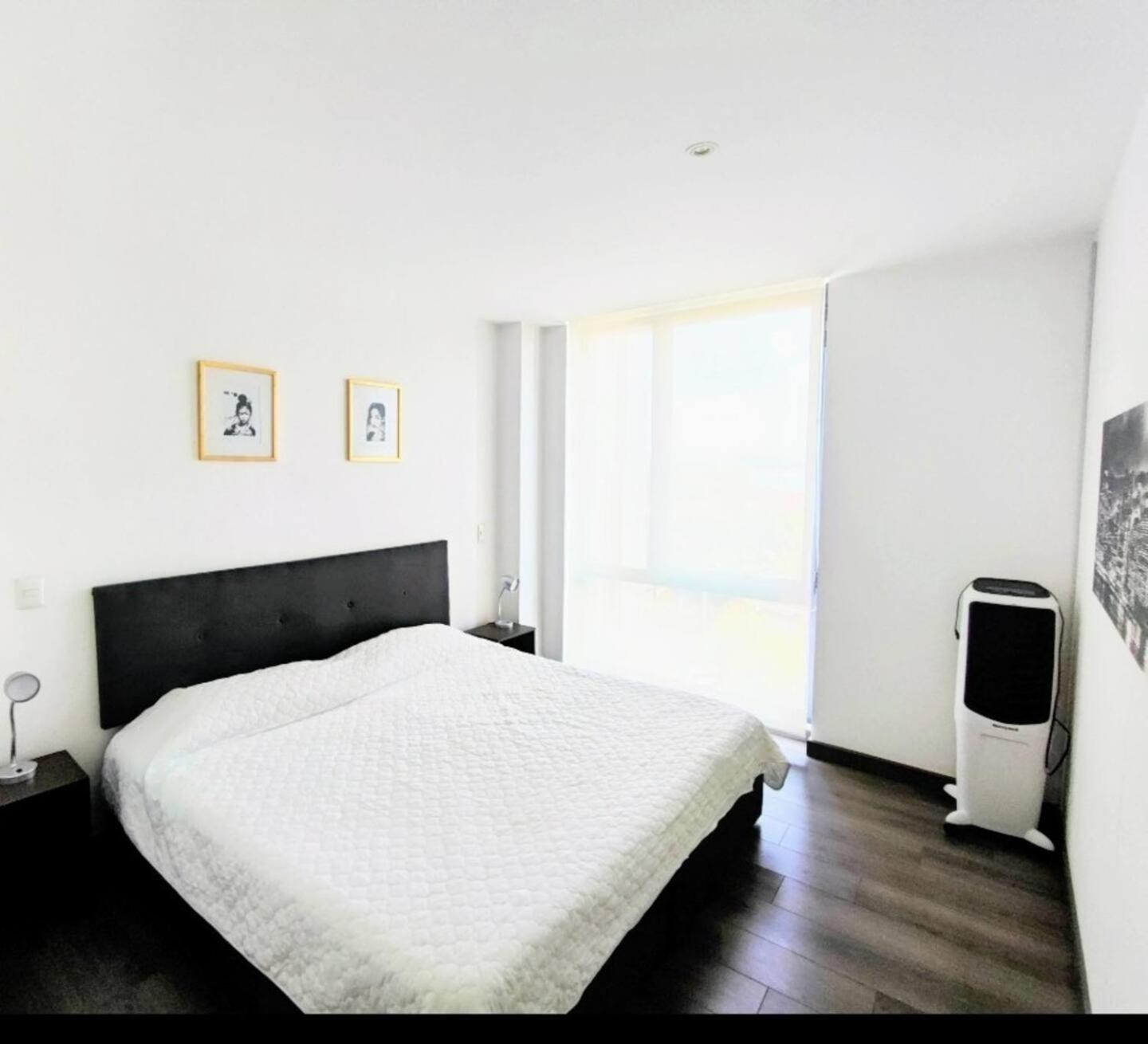 Apartment Two Beautiful 1 Bedroom Apts, 2 Floors Hs Wifi! *