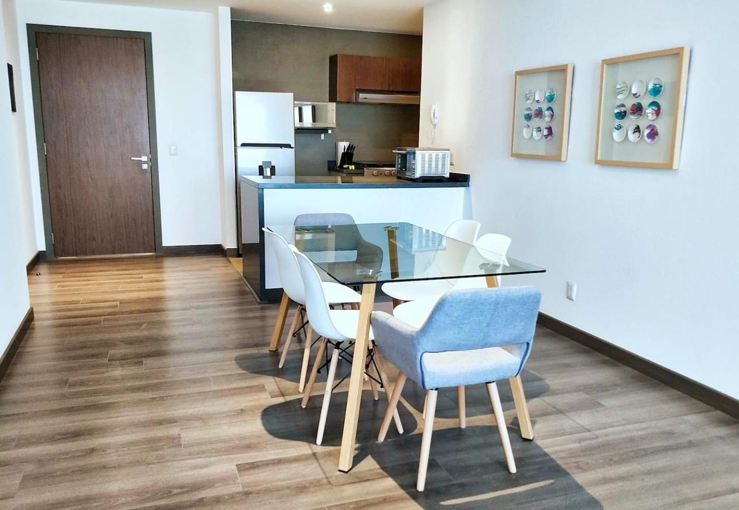 Two Beautiful 1 Bedroom Apts, 2 Floors Hs Wifi! Apartment Mexico City